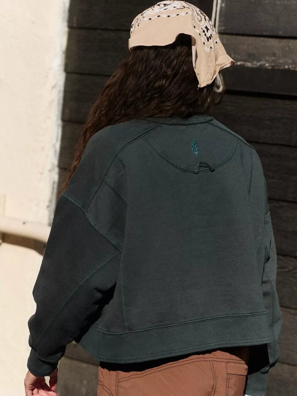 Intercept Pullover - Picture 2 of 4